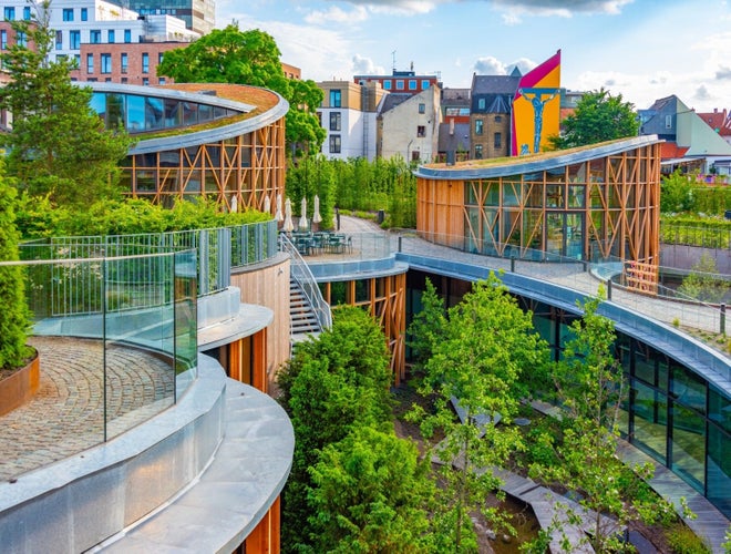 shutterstock_2420661759 (1).jpg