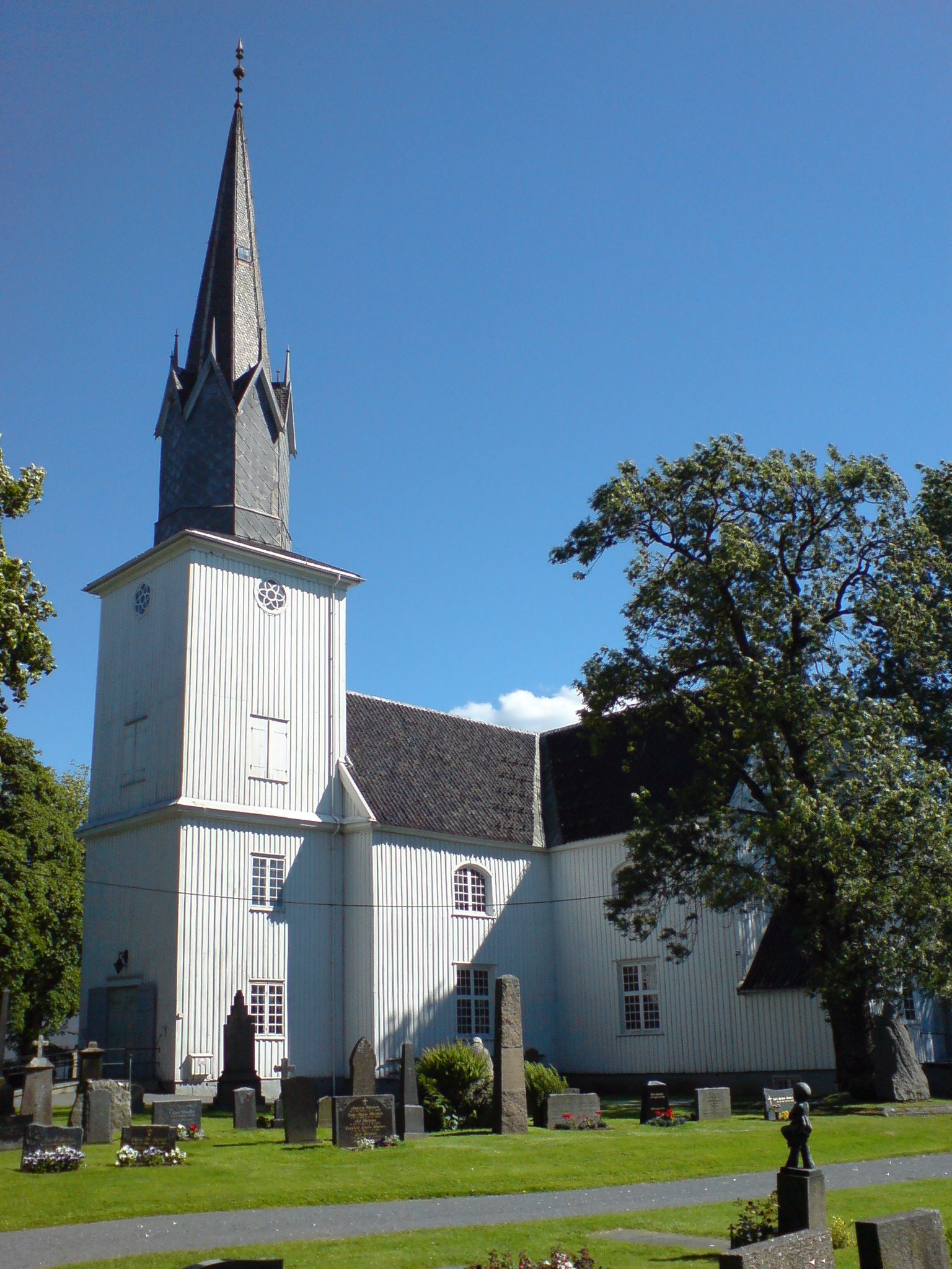 Sandar Church