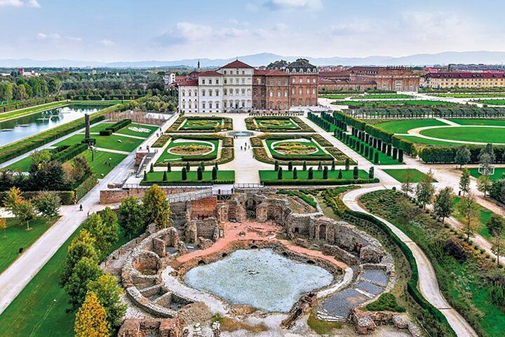 Turin: Reggia di Venaria Guided Tour