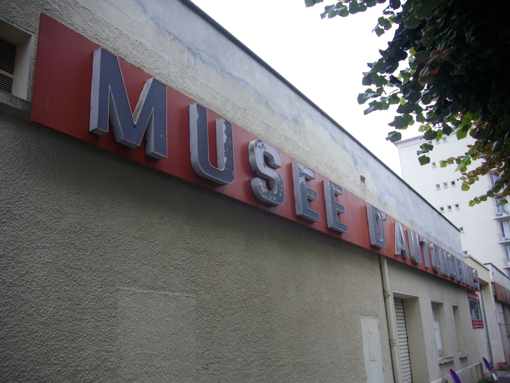 Automobile Museum Reims-Champagne travel guide