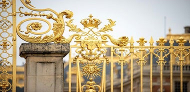 Versailles Palace Guided Experience and Gardens Entry 10 PPL Max