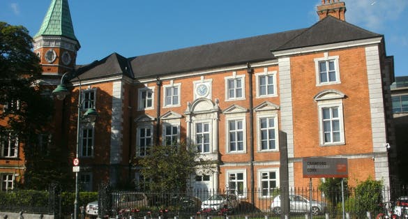 photo of view of Crawford Art Gallery, Cork, Irland.