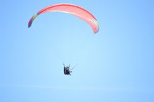 Tour con attività di sky-diving