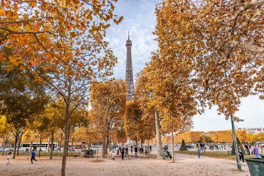Paris in November: Guide To Autumn in the City Of Lights