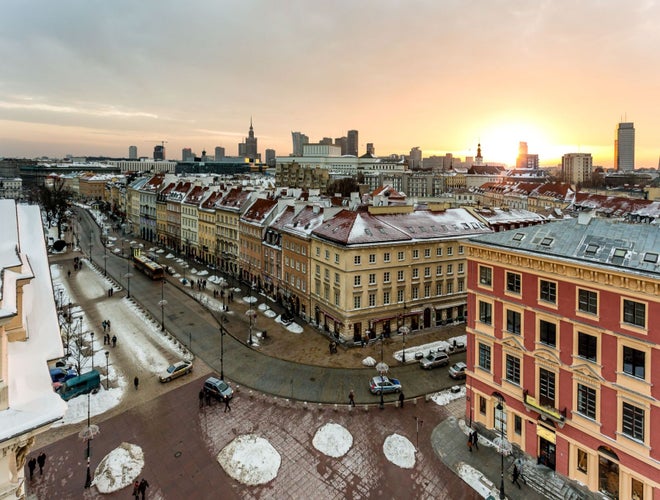 warsaw-old-town-square-in-winter.jpg