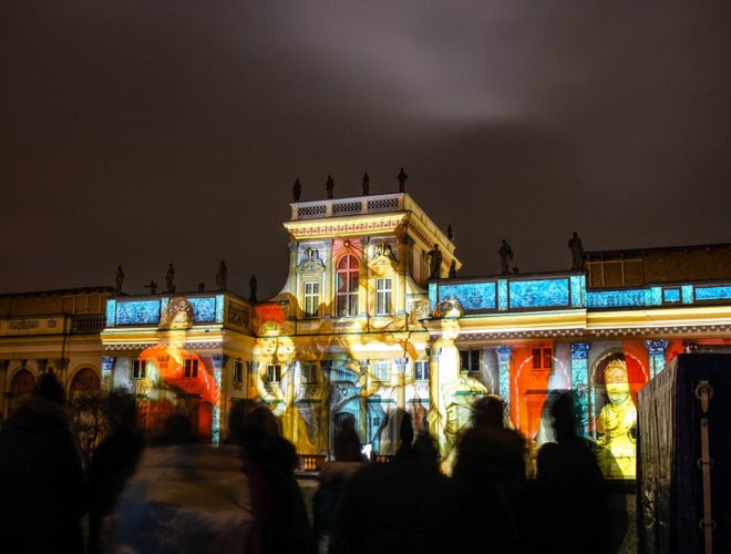 warsaw-wilanow-palace-and-royal-garden-of-light-in-a-winter-night.jpg