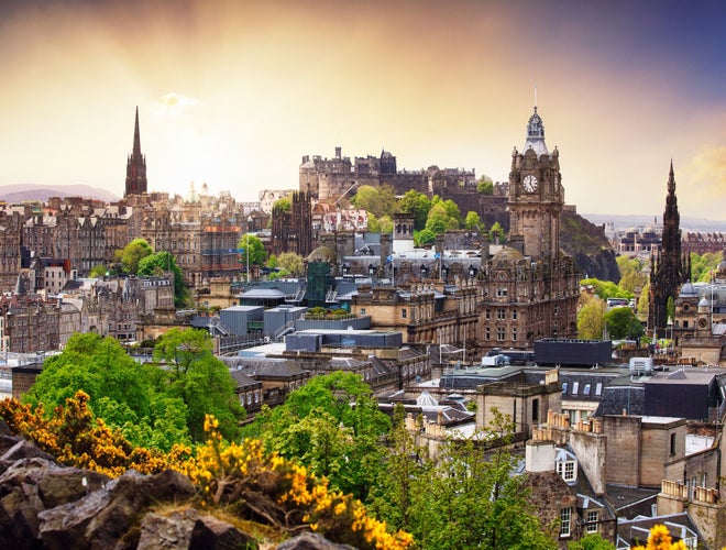 Edinburgh castle view from Calton hill, Scotland.jpg
