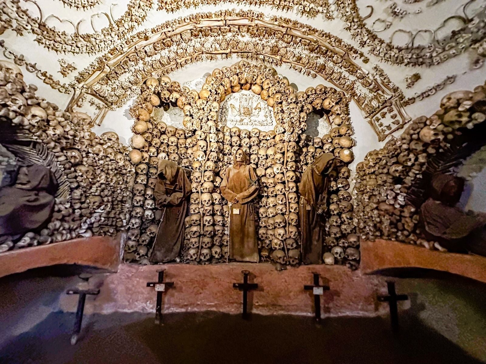 capuchin-crypt-in-rome.jpg