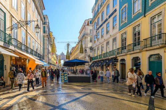 Lisbon in February: Weather, Events, & Things To Do