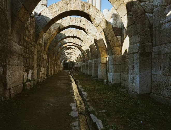 Izmir Agora.jpg