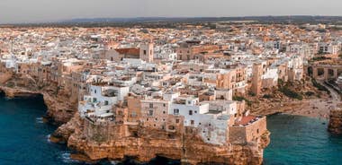 From Bari: Full-day tour to Polignano and Alberobello