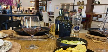 VALLADOLID: TOUR with a sommelier. Tasting of 3 wines + TAPAS.