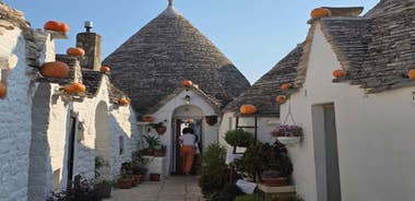 Tour Alberobello, Locorotondo & Ostuni: Stories & Tastes