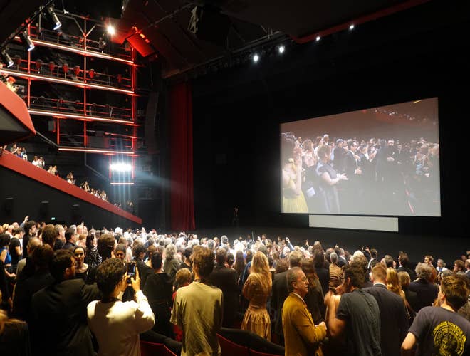 Un_Simple_Accident_Premiere_Standing_Ovation_at_the_2025_Cannes_Film_Festival.jpg