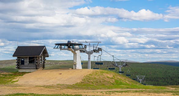 photo of the ski lift on the top of Kaunispaa mountain, Saariselka, Lapland, Finland.