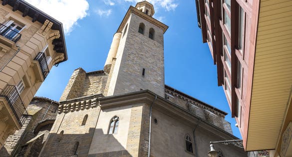 photo of Iglesia de San Saturnino at morning, Pamplona, Spain.