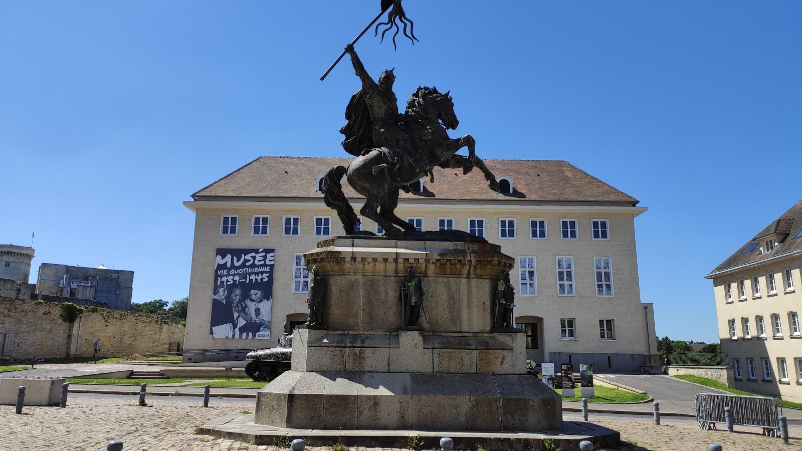 Memorial des Civils dans La Guerre, Falaise, Caen, Calvados, Normandy, Metropolitan France, France