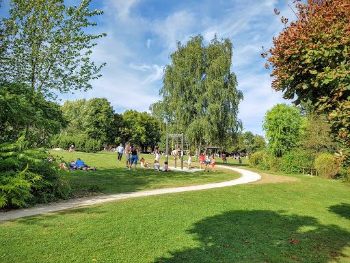 Parc Georges Henri travel guide