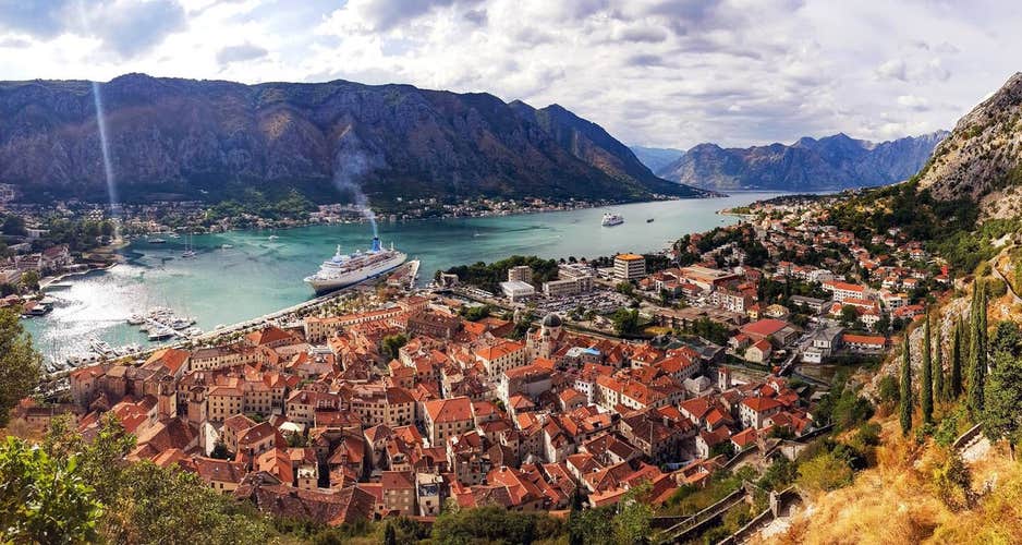 Amazing Balkans & Central Europe (4 Star Hotels)