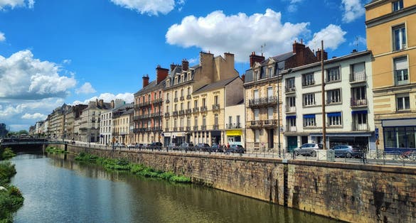 Photo of Embankment of river Vilaine in Rennes, France