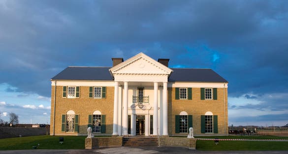 Memphis Mansion, a museum on Elvis Presley.