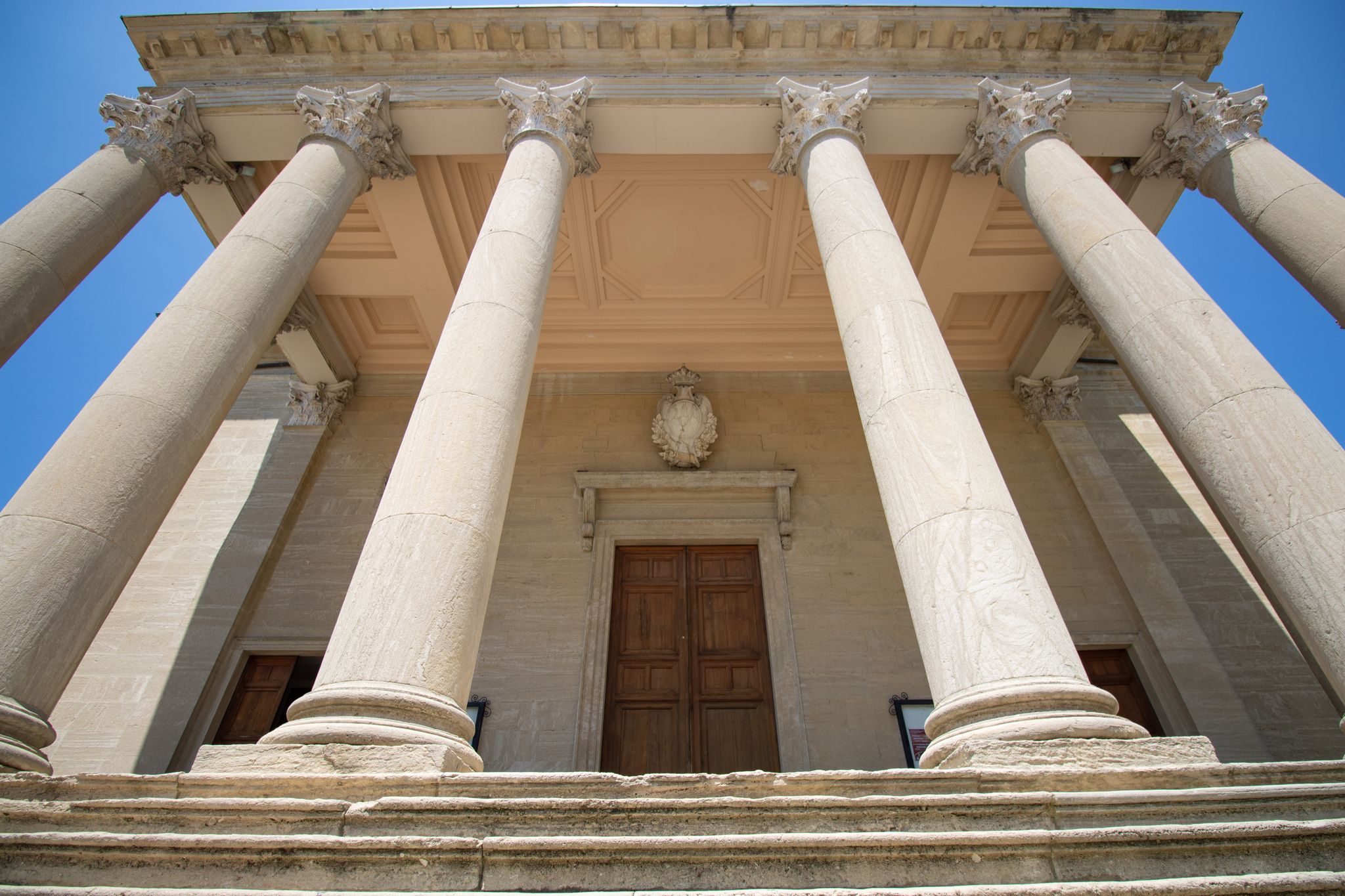 Photo of Fitzwilliam Museum located on Trumpington Street in Cambridge, UK.