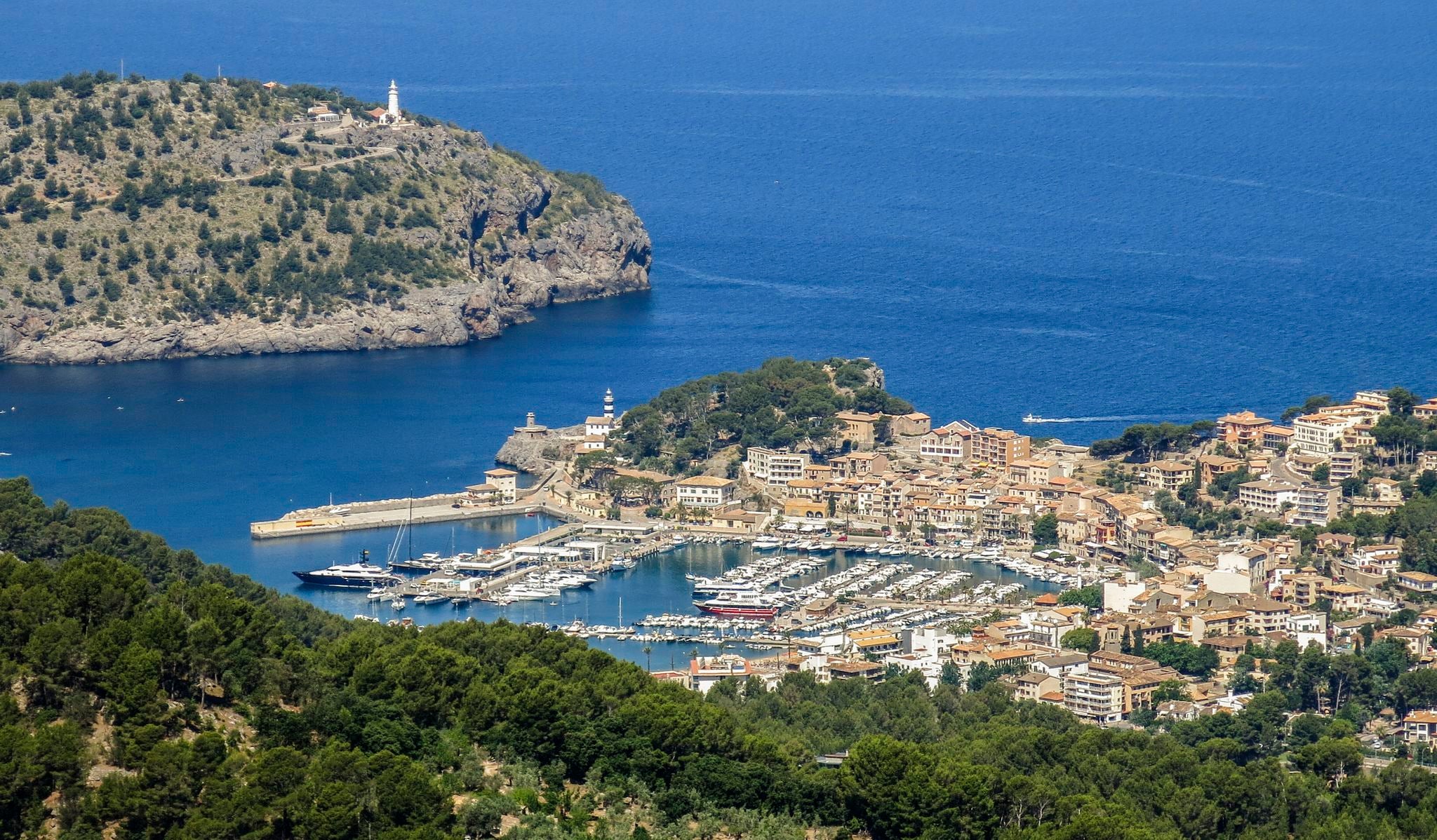 El Port de Sóller és un port natural de la Serra de Tramuntana i un nucli de població turístic que pertany al municipi de Sóller, a Mallorca.