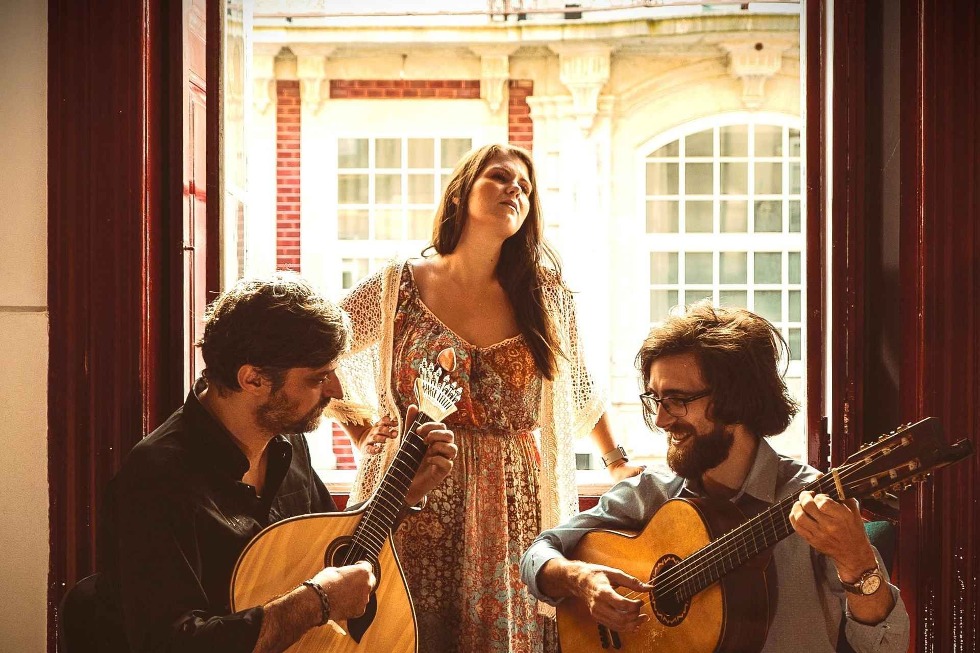 Porto: What is Fado? Commented Live Concert with Port Wine
