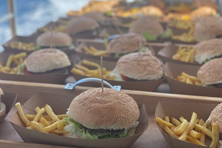 Blue Lagoon, Shipwreck, & Solta Cruise with Lunch & Unlimited Drinks from Split, Croatia