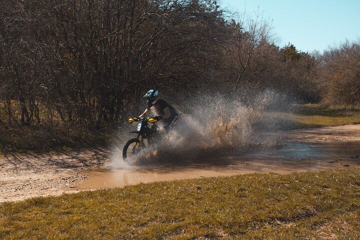 E-Motorcycle Tour in Old Rock Monastery and Old Roman Fortress 