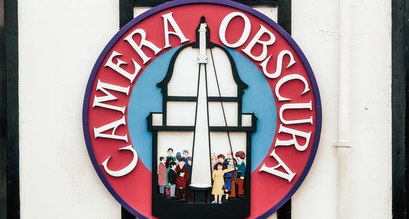 "Camera Obscura" sign at the Royal Mile / Camera Obscura & World of Illusions.