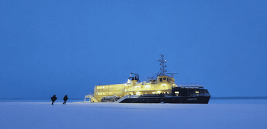Kemi: Icebreaker Arktis Cruise with Ice Floating