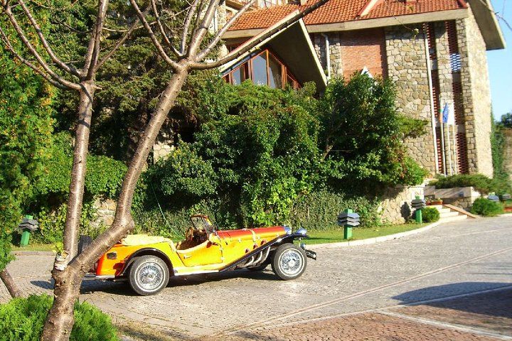 Professional Photo Session with a Retro Car