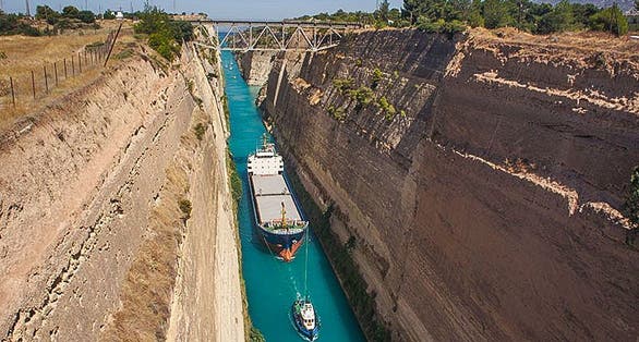 photo of view Διώρυγα της Κορίνθου, Loutraki, Greece.