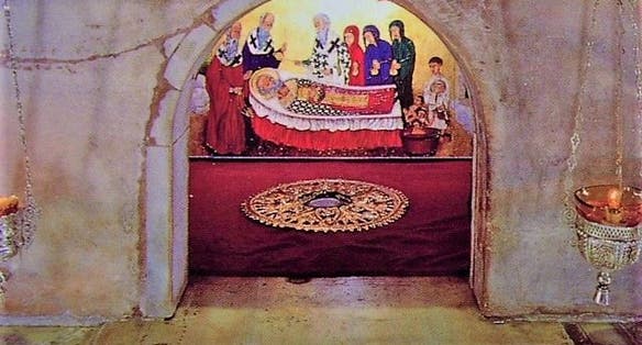 photo of view the tomb of Saint Nicholas in Bari, Italy.