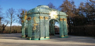 Private Walking Tour of Potsdam and Sanssouci
