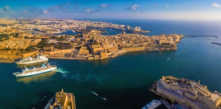 Aerial view of the Grand Harbour of Malta.jpg