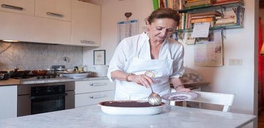 Private Pasta & Tiramisu Masterclass at a Cesarina's home with tasting in Rimini