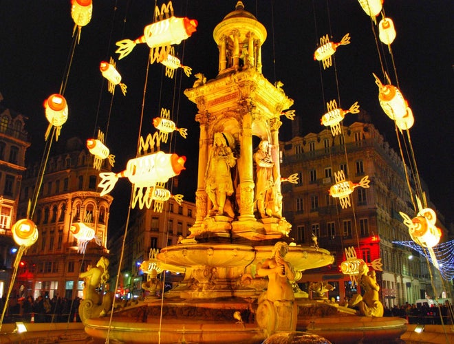 lyon festival of lights.jpg