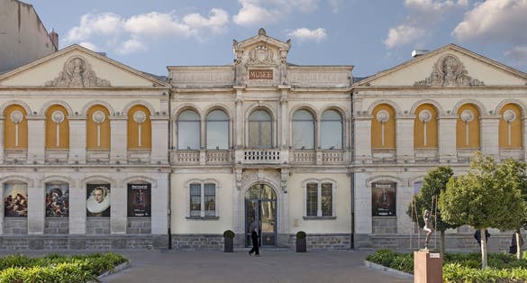 Facade of the Carcassonne Museum of Fine Arts.