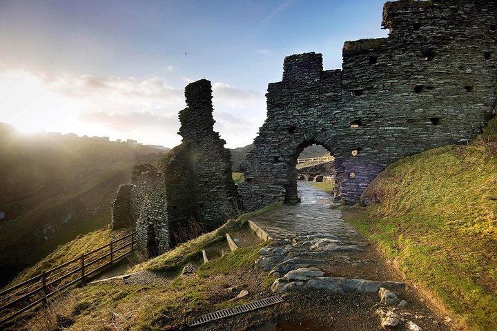 2-Day Tour of King Arthur's Cornwall in Tintagel, Boscastle and Dartmoor from Glastonbury