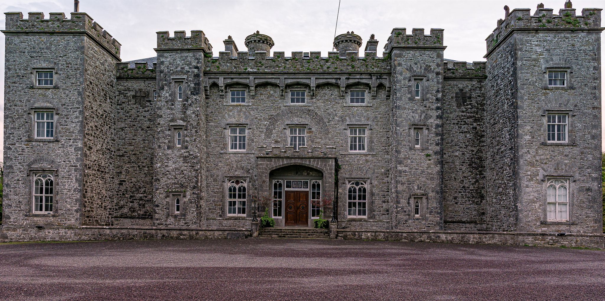 Slane Castle travel guide