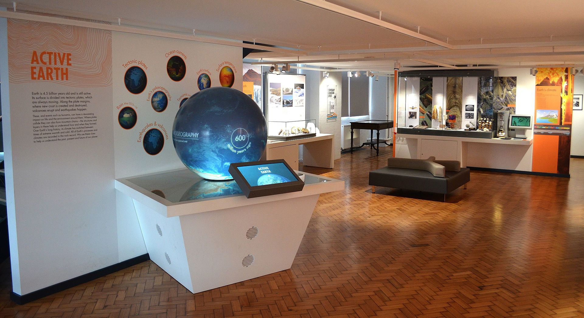 Photo of the active earth gallery in Lapworth Museum of Geology is a geological museum run by the University of Birmingham and located on the University's campus in Edgbaston, south Birmingham, England.