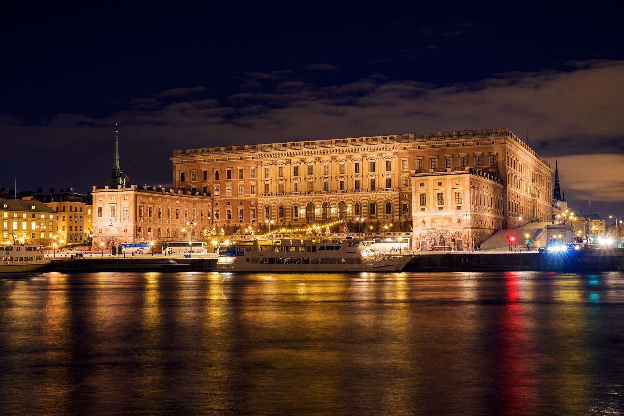 Photo of The Royal Palace at night that is located in Gamla Stan in Stockholm, Sweden.