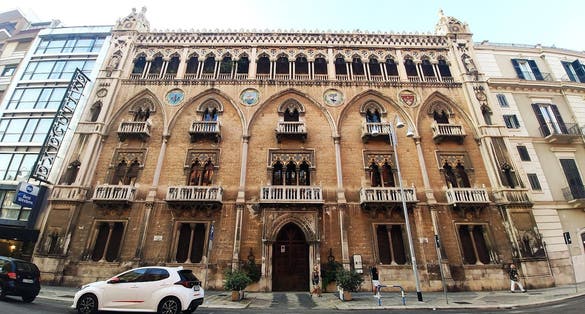 photo of Palazzo Fizzarotti, Municipio 1, Bari, Apulia, Italy