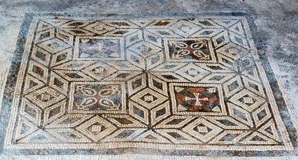 photo of Floor mosaic pattern in Pompeii near Naples. Pompeii is one of the main landmarks of Italy. Decoration of a house interior in Pompeii. Beautiful ancient Roman image inside the Pompeii building.