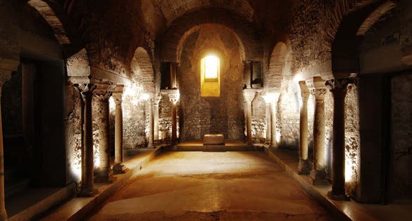 The Saint-Oyand crypt6th century