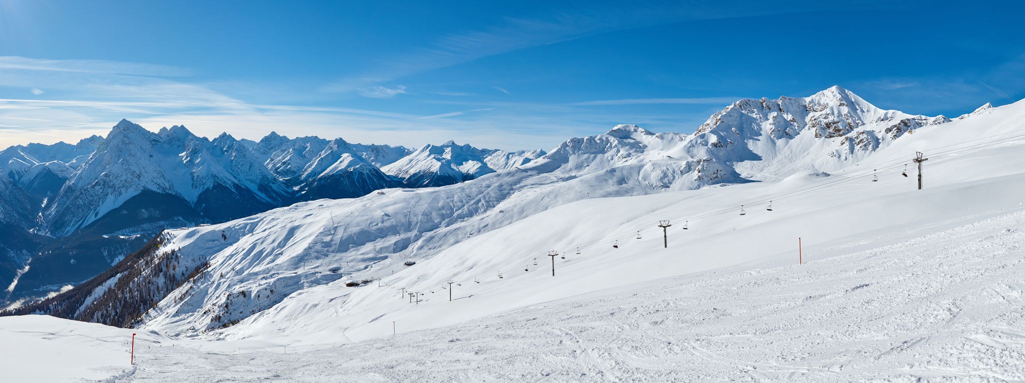 Photo of  beautiful Scuol town in Swiss Alps and Inn river, Switzerland.