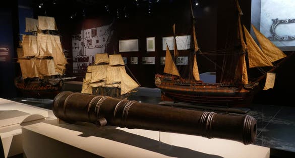 18th century rooms  and slavery.