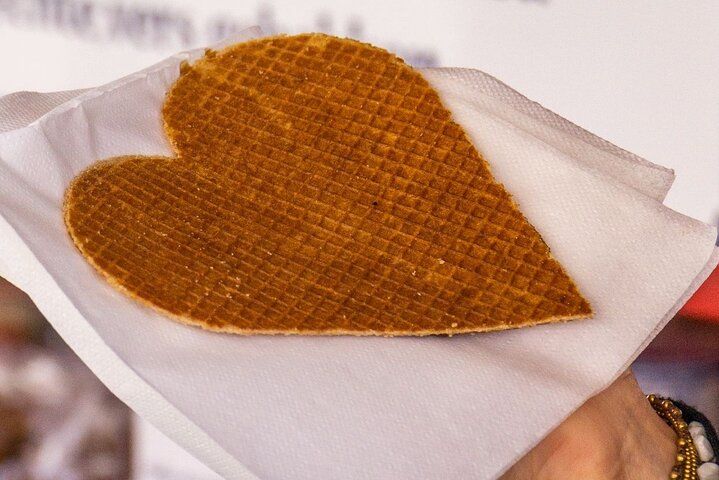 Private Amsterdam Food Tour & Dutch Pancake Class with a Local